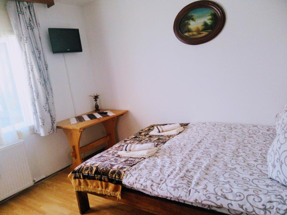 Casa Agroturistica Teodora Villa Mînăstirea Humorului Exteriör bild